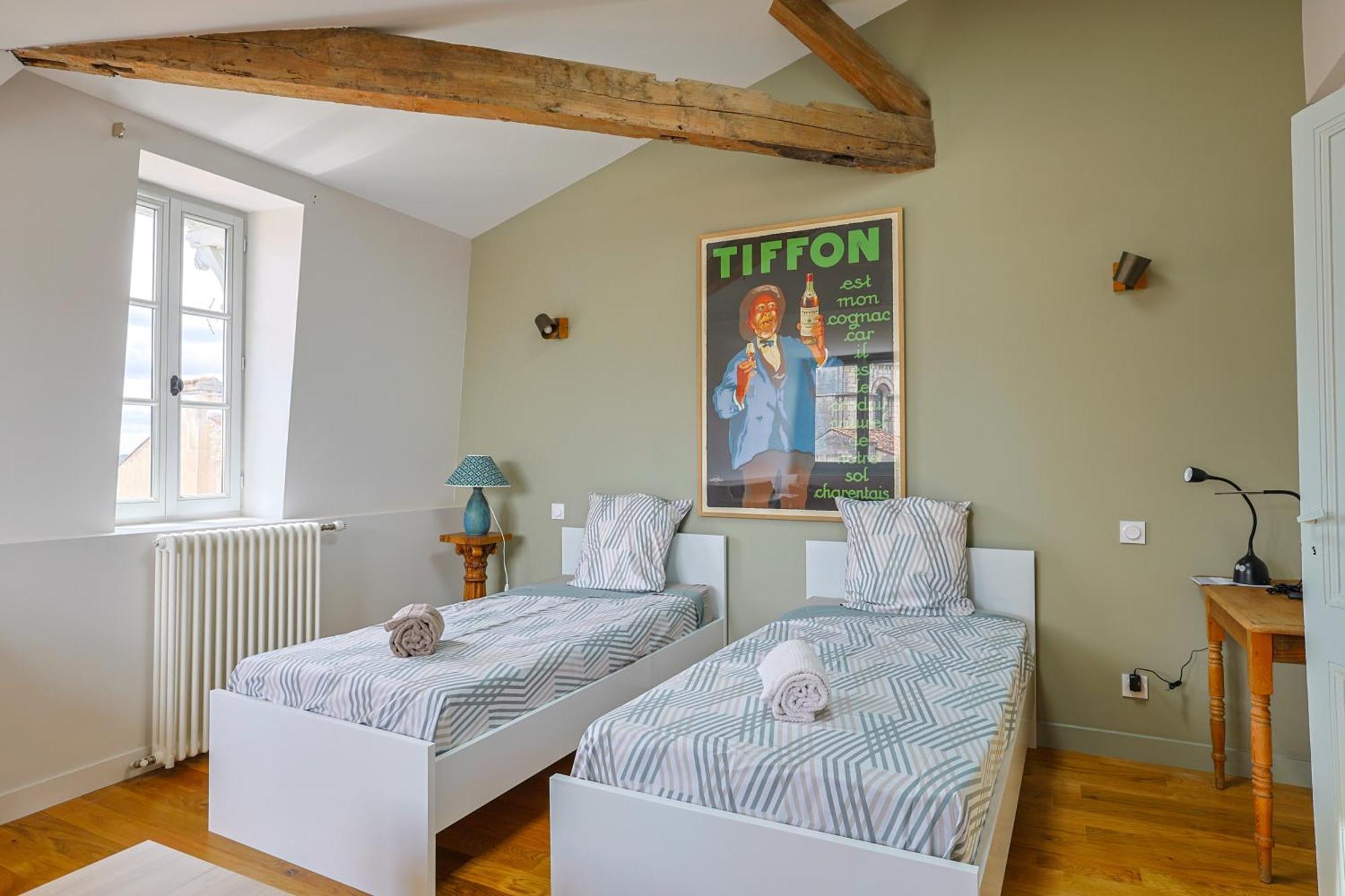 Grand Appartement De Standing #Hypercentre Коньяк Екстер'єр фото